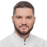 Врач Десятка Максим Эдуардович