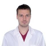 Врач Иванов Дмитрий Валентинович
