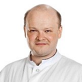 Врач Комолов Алексей Петрович
