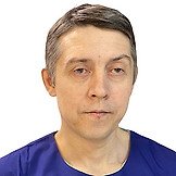 Врач Кузеванов Роман Александрович