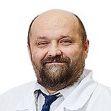 Врач Петров Сергей Викторович
