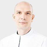 Врач Шуварин Сергей Викторович