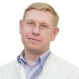 Врач Титаренко Руслан Андреевич
