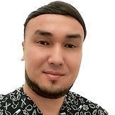 Врач Улаев Кароматулло Хасанович