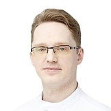 Врач Великанов Артем Васильевич