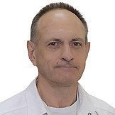 Врач Зубков Иван Иванович